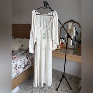 H&M Cream Long Sleeve Chemise